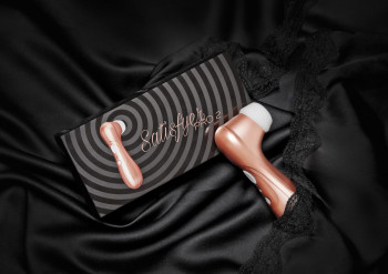 Вакуум-волновой бесконтактный стимулятор клитора Satisfyer Pro2